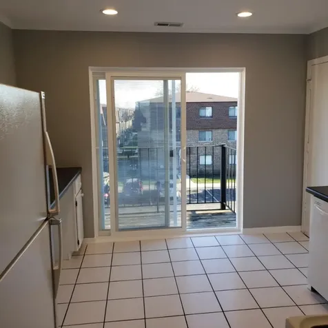 9315 Hamilton Court Des Plaines IL 60016