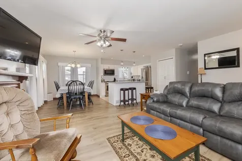 3 Manor Drive Pontiac IL 61764