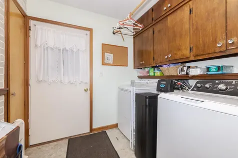 3 Manor Drive Pontiac IL 61764
