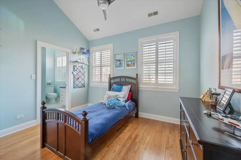 349 Gregory Avenue Wilmette IL 60091