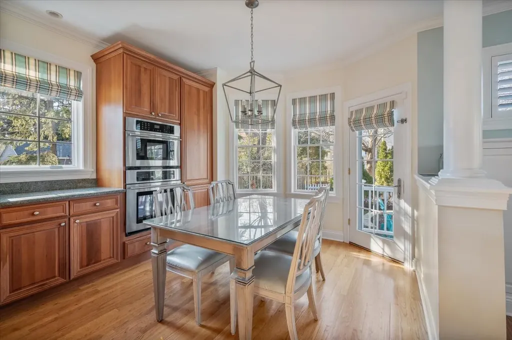349 Gregory Avenue Wilmette IL 60091