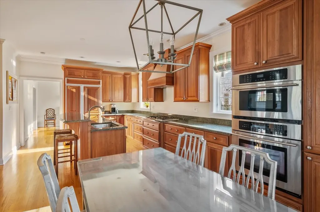 349 Gregory Avenue Wilmette IL 60091