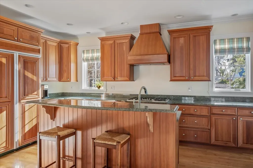 349 Gregory Avenue Wilmette IL 60091