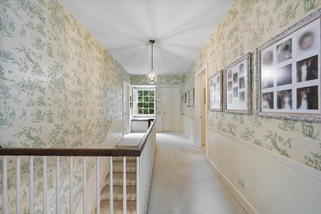 2304 Elmwood Avenue Wilmette IL 60091