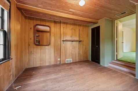 2304 Elmwood Avenue Wilmette IL 60091