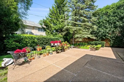 2304 Elmwood Avenue Wilmette IL 60091