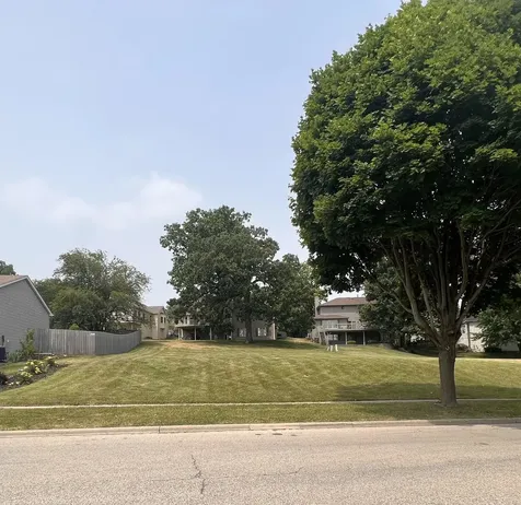 640 Highland Springs Drive Elgin IL 60123