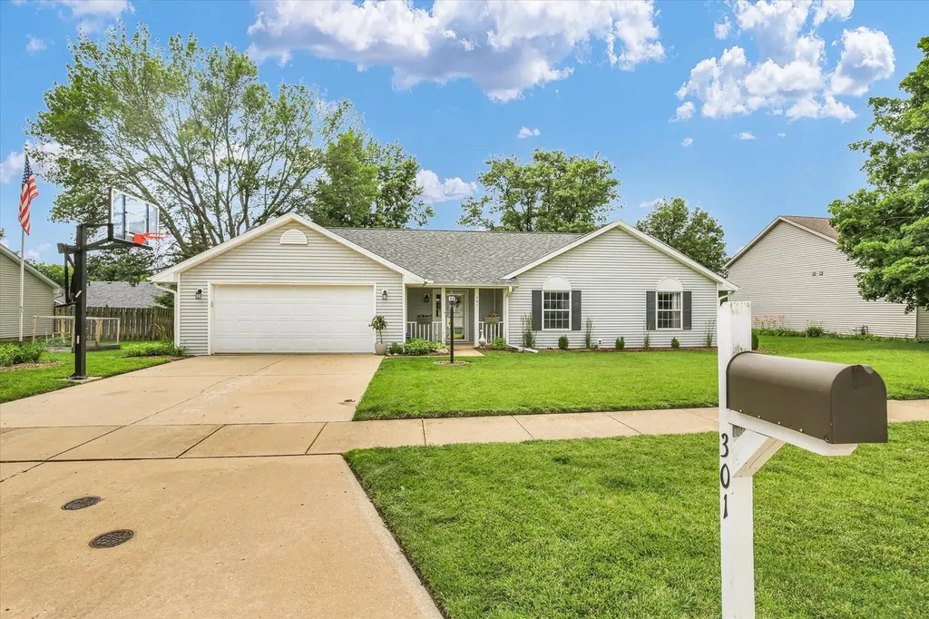 301 North Spruce Drive Mahomet IL 61853