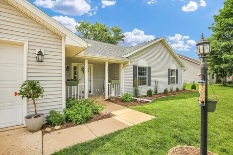 301 North Spruce Drive Mahomet IL 61853