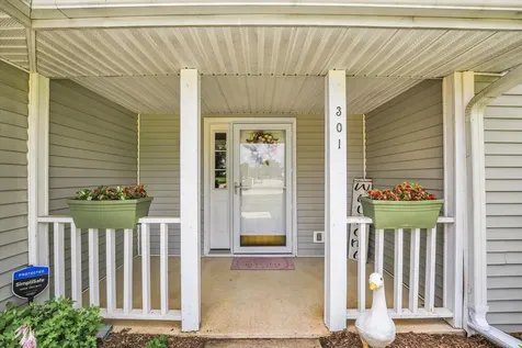 301 North Spruce Drive Mahomet IL 61853