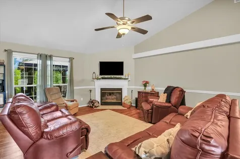 301 North Spruce Drive Mahomet IL 61853