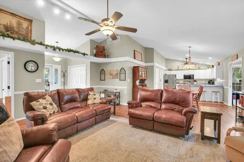 301 North Spruce Drive Mahomet IL 61853