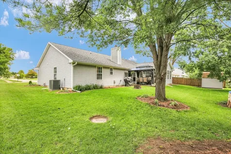 301 North Spruce Drive Mahomet IL 61853