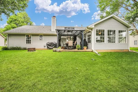 301 North Spruce Drive Mahomet IL 61853