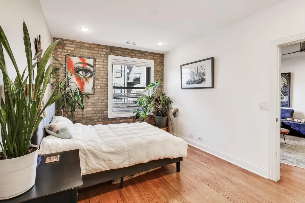 1378 North Wolcott Avenue Chicago IL 60622