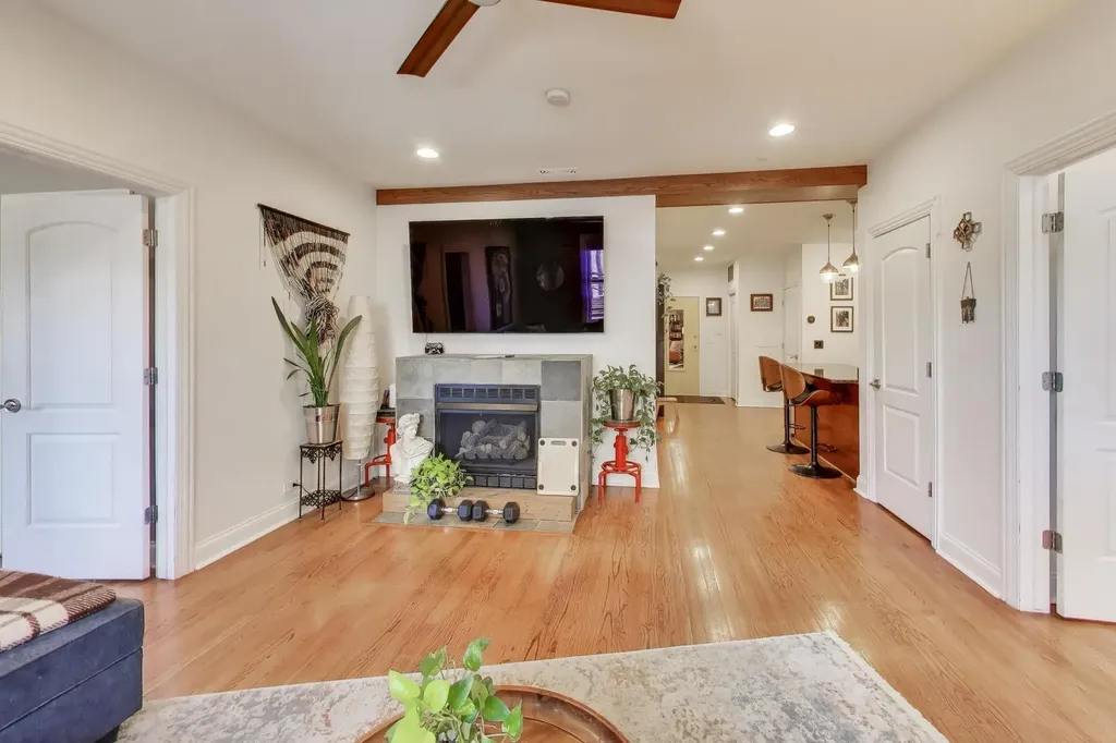 1378 North Wolcott Avenue Chicago IL 60622