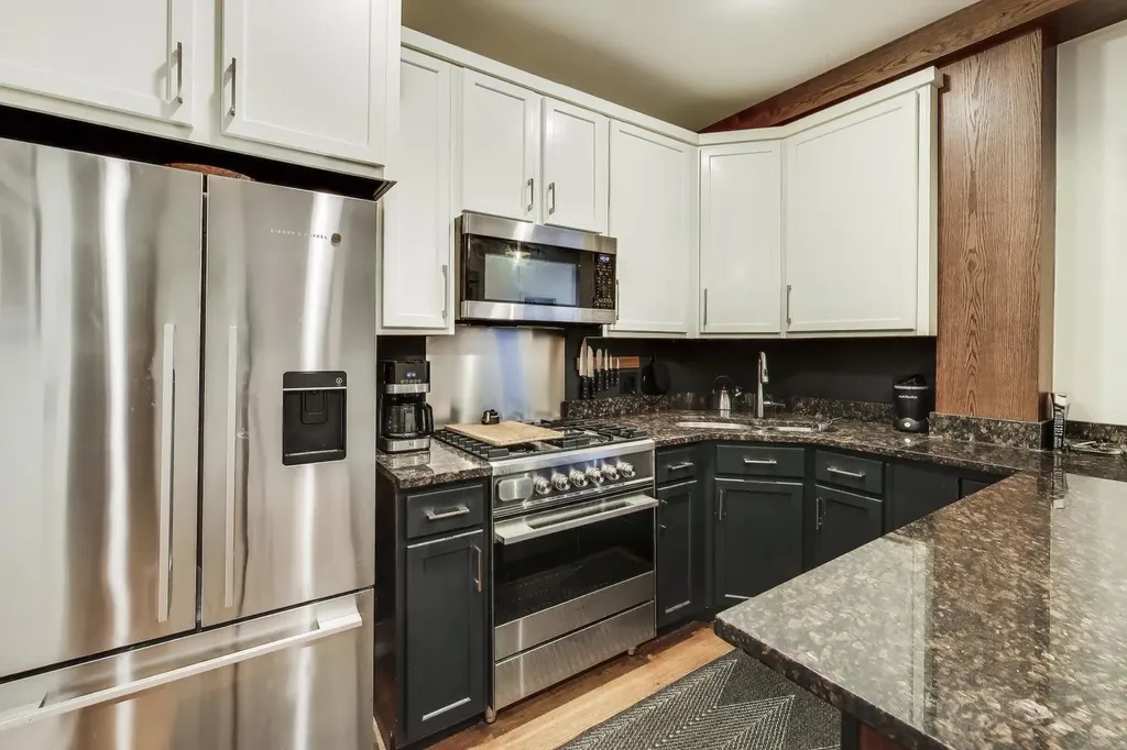 1378 North Wolcott Avenue Chicago IL 60622