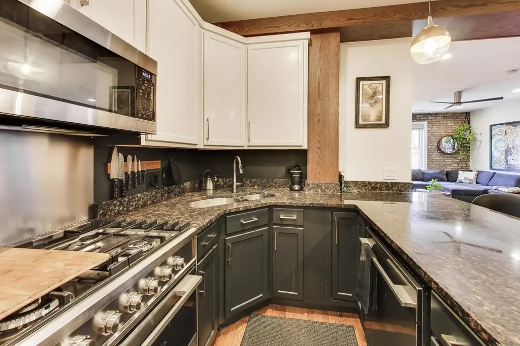 1378 North Wolcott Avenue Chicago IL 60622