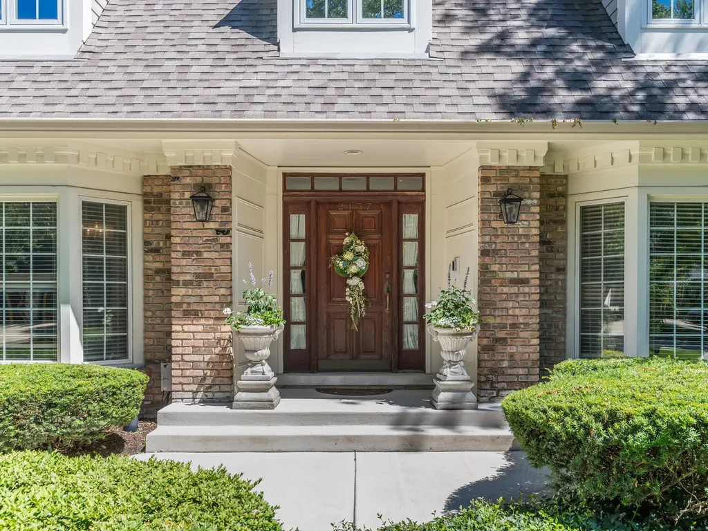 2137 Scarlet Oak Lane Lisle IL 60532