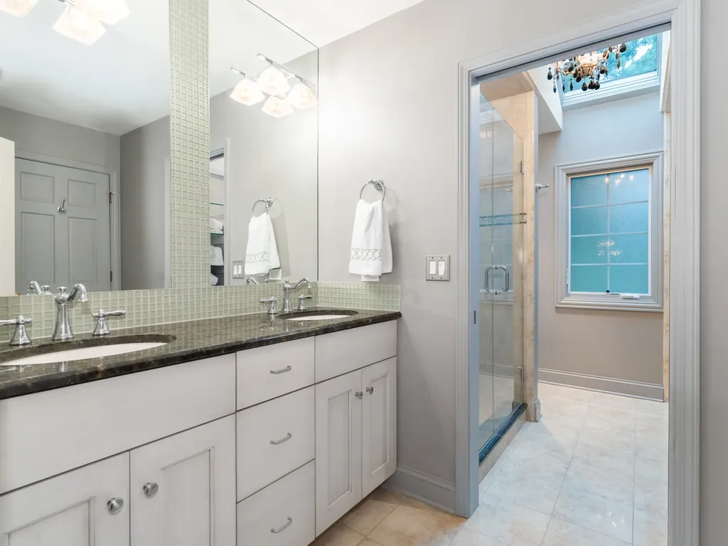 2137 Scarlet Oak Lane Lisle IL 60532