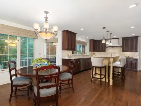 2137 Scarlet Oak Lane Lisle IL 60532