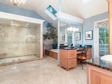 2137 Scarlet Oak Lane Lisle IL 60532