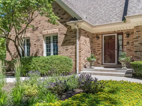 2137 Scarlet Oak Lane Lisle IL 60532