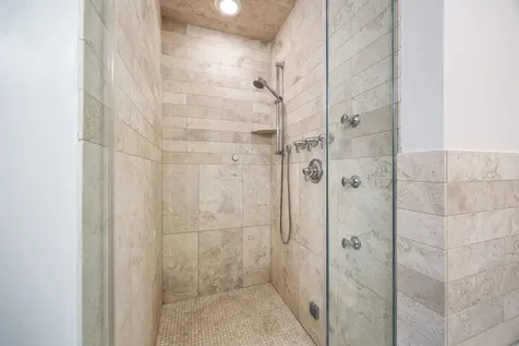 3748 North Damen Avenue Chicago IL 60618