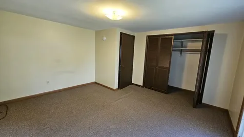 9 1/2 North Randolph Street Princeton IL 61356