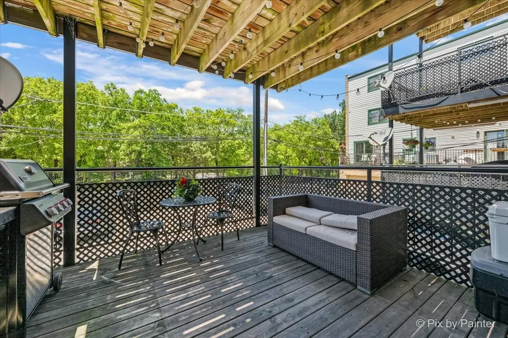 2756 North Wolcott Avenue Chicago IL 60614