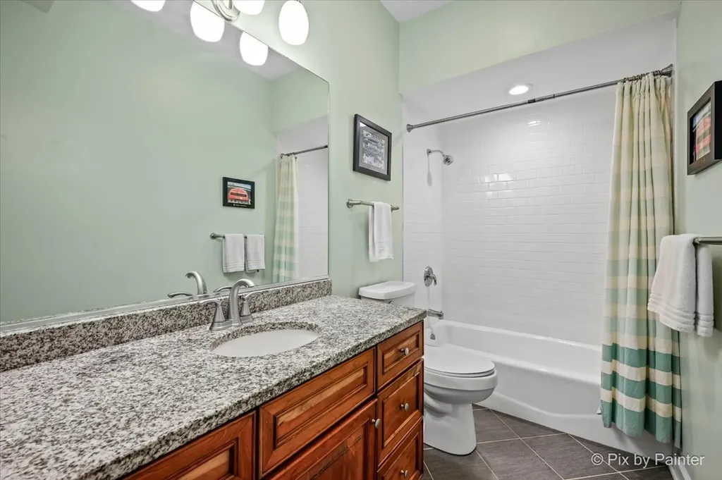 2756 North Wolcott Avenue Chicago IL 60614