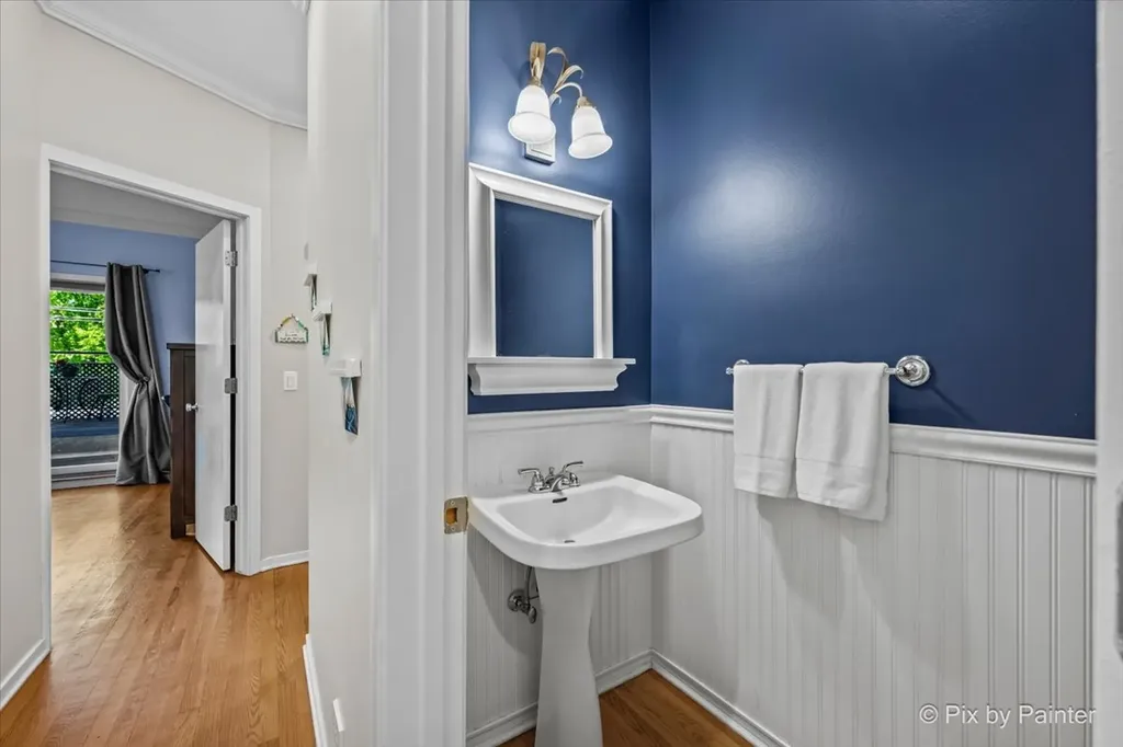 2756 North Wolcott Avenue Chicago IL 60614