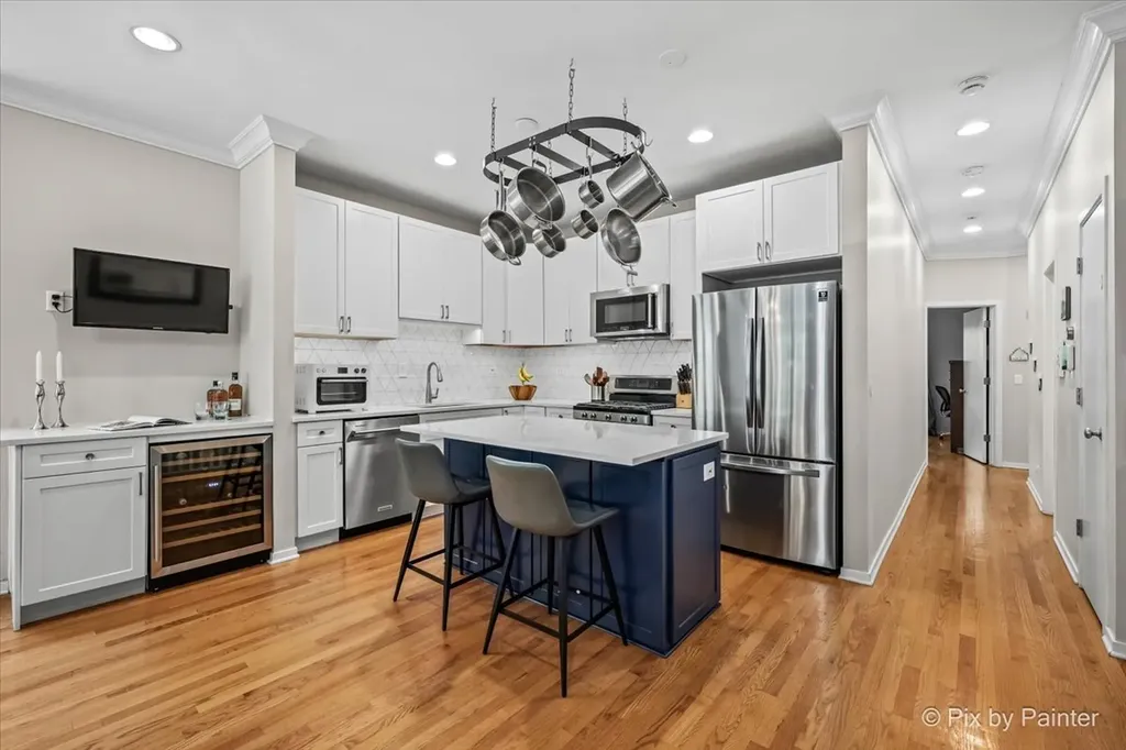 2756 North Wolcott Avenue Chicago IL 60614