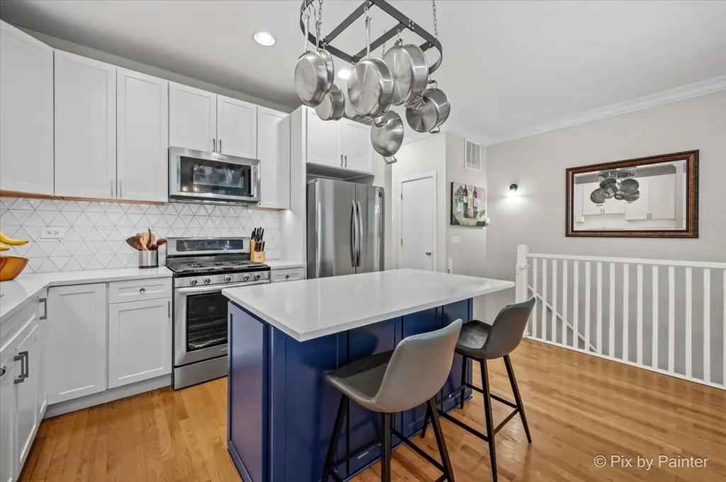 2756 North Wolcott Avenue Chicago IL 60614