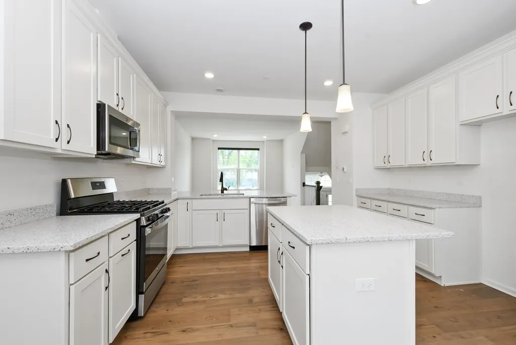 9242 143RD Street Orland Park IL 60462
