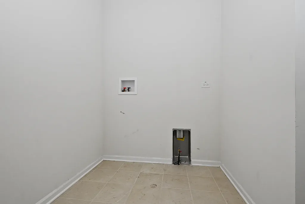 9242 143RD Street Orland Park IL 60462