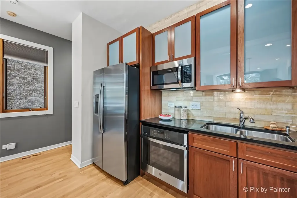 920 North Wood Street Chicago IL 60622