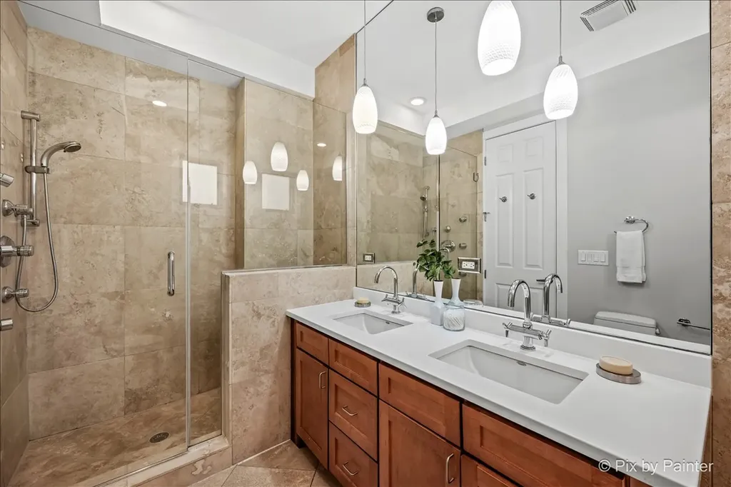 920 North Wood Street Chicago IL 60622