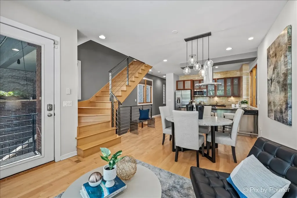 920 North Wood Street Chicago IL 60622