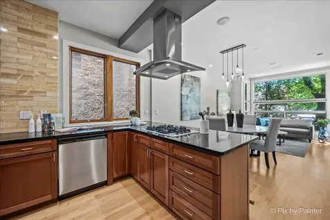 920 North Wood Street Chicago IL 60622