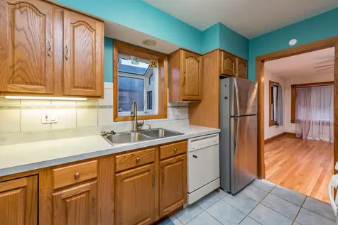 49 South Lewis Avenue Waukegan IL 60085