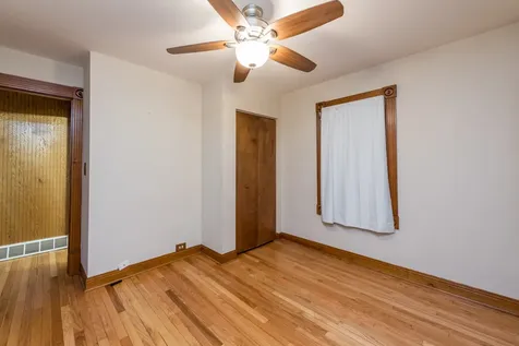 49 South Lewis Avenue Waukegan IL 60085