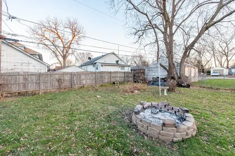 49 South Lewis Avenue Waukegan IL 60085