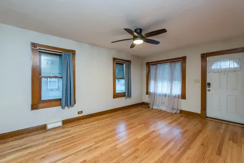 49 South Lewis Avenue Waukegan IL 60085
