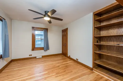 49 South Lewis Avenue Waukegan IL 60085