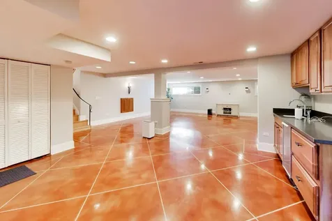 1500 West Blackhawk Drive Mount Prospect IL 60056