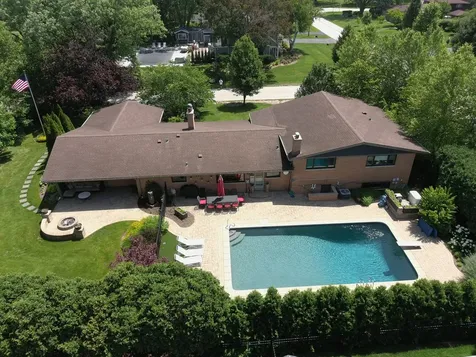1500 West Blackhawk Drive Mount Prospect IL 60056
