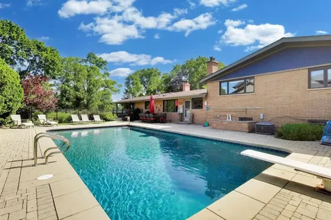 1500 West Blackhawk Drive Mount Prospect IL 60056