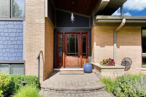 1500 West Blackhawk Drive Mount Prospect IL 60056
