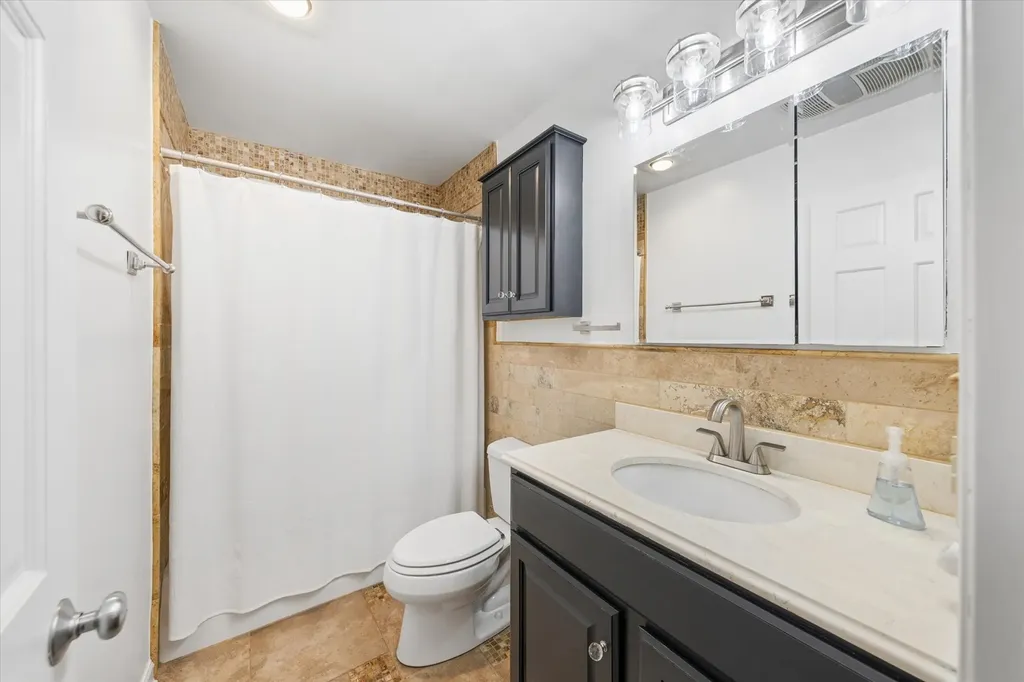 258 South Boyd Avenue Elmhurst IL 60126